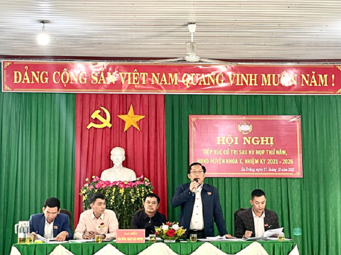 Đại biểu HĐND huyện Ea H’leo tiếp xúc cử tri sau Kỳ họp thứ năm